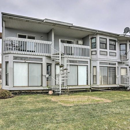 Condo With Balcony, Dock And Access To Lake Erie Sand Beach 外观 照片