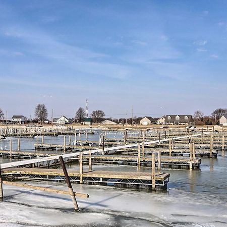 Condo With Balcony, Dock And Access To Lake Erie Sand Beach 外观 照片