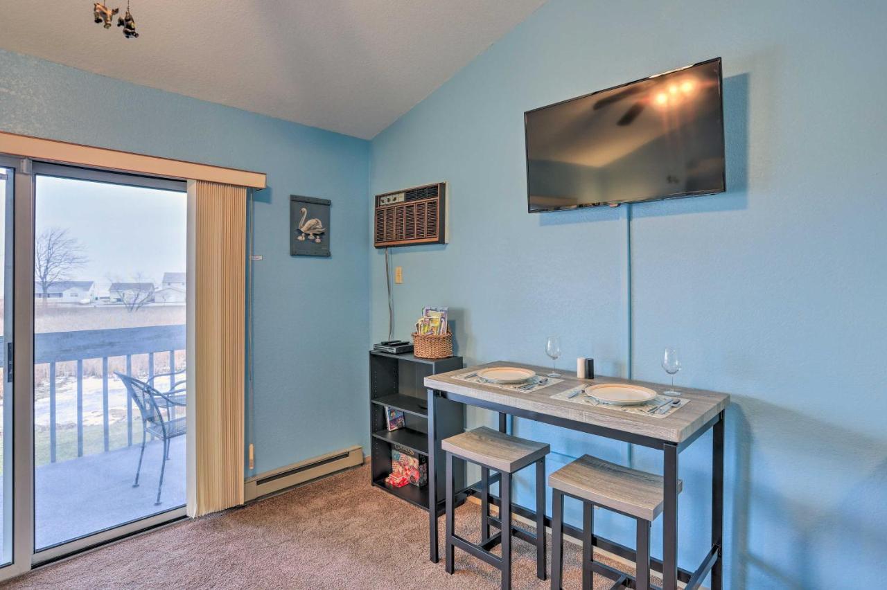 Condo With Balcony, Dock And Access To Lake Erie Sand Beach 外观 照片